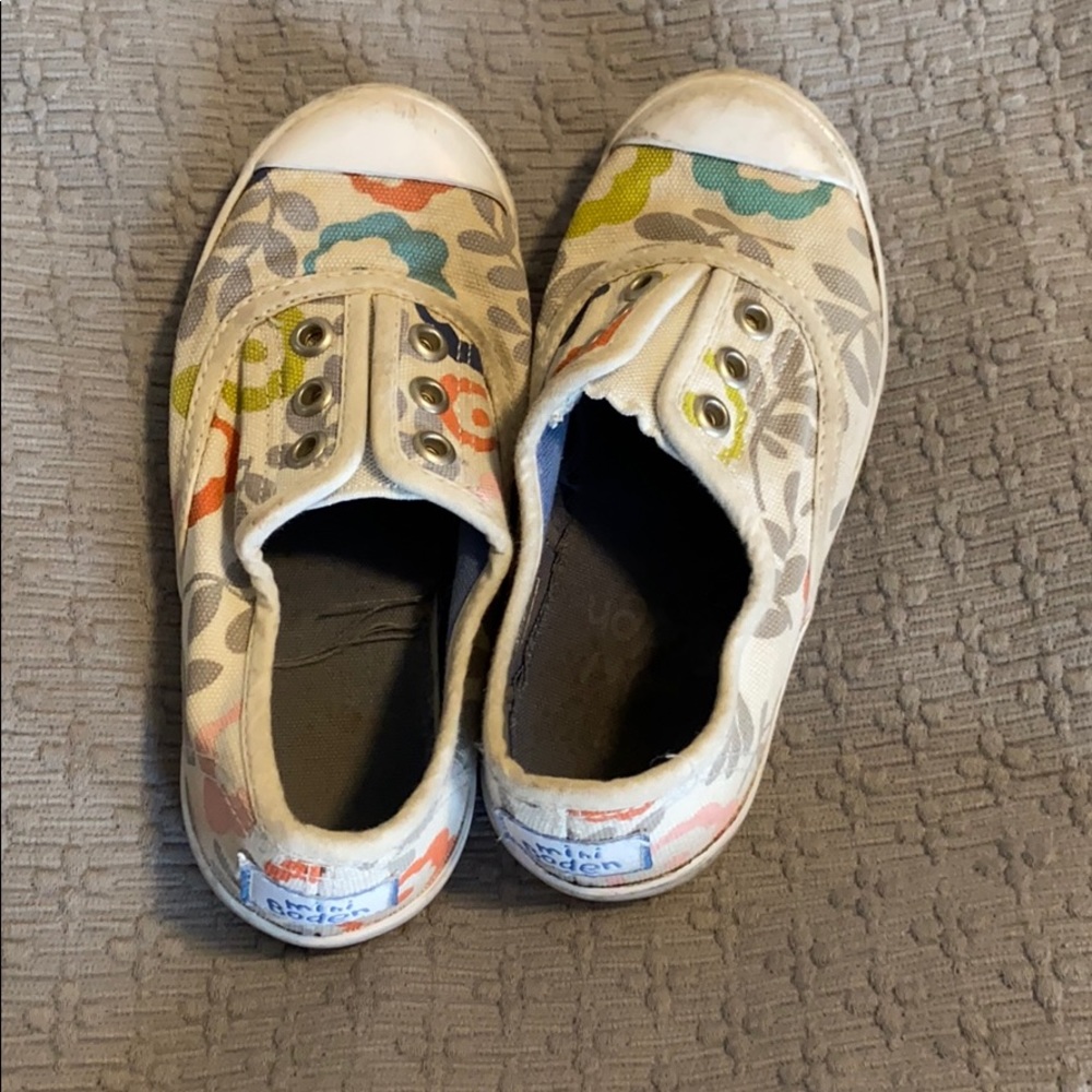 Mini Boden shoes